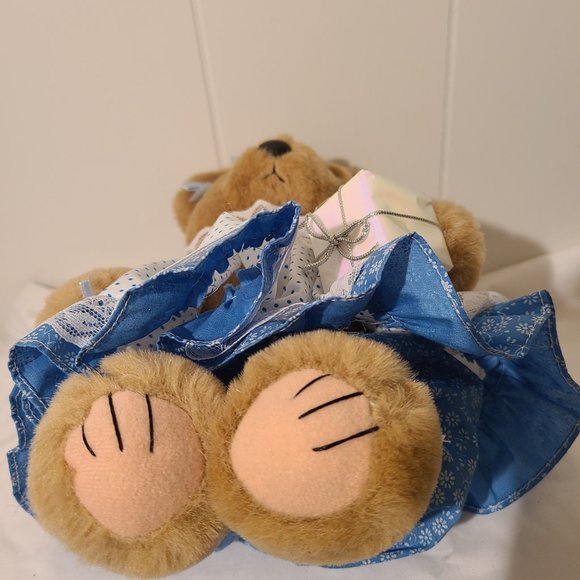 Bearly People Collection Bear with a present - Picture 14 of 15